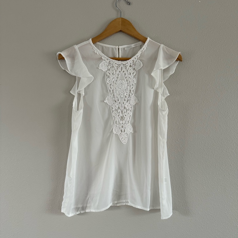 Fun 2 Fun White Flutter Sleeve Ruffled Blouse